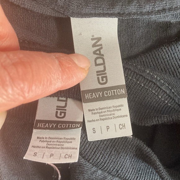 Bundle of 2 EUC Small Gildan Tom Petty T Shirts Unisex - Picture 4 of 7